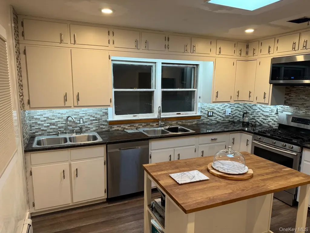 1 Hillside Terrace Pomona NY 10901