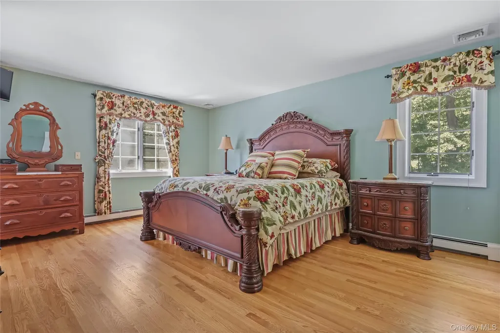 122 Wiccopee Road Putnam Valley NY 10579
