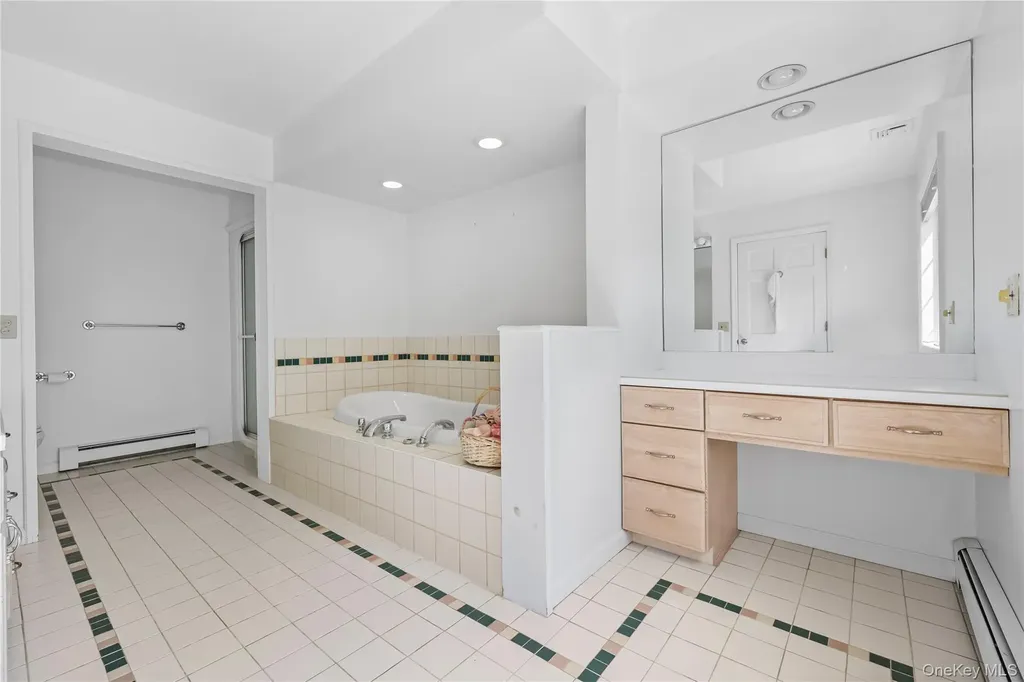 122 Wiccopee Road Putnam Valley NY 10579