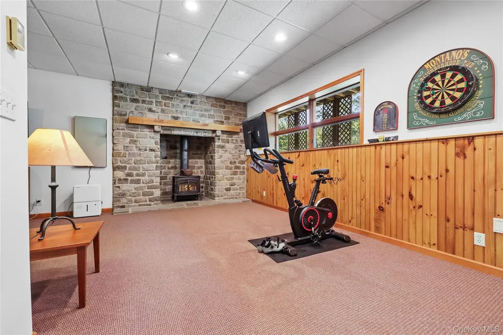 122 Wiccopee Road Putnam Valley NY 10579