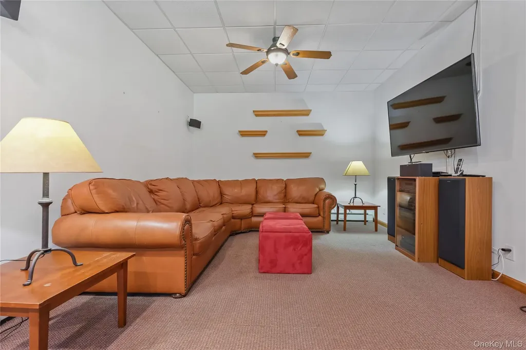 122 Wiccopee Road Putnam Valley NY 10579