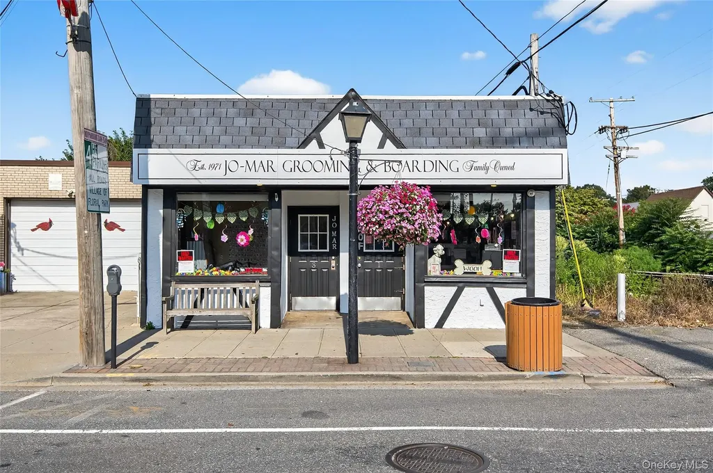 1 Covert Avenue Floral Park NY 11001