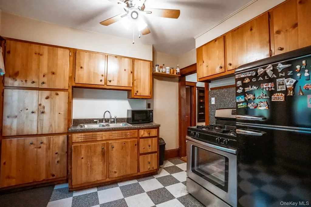 44 Cedar Avenue New Windsor NY 12553