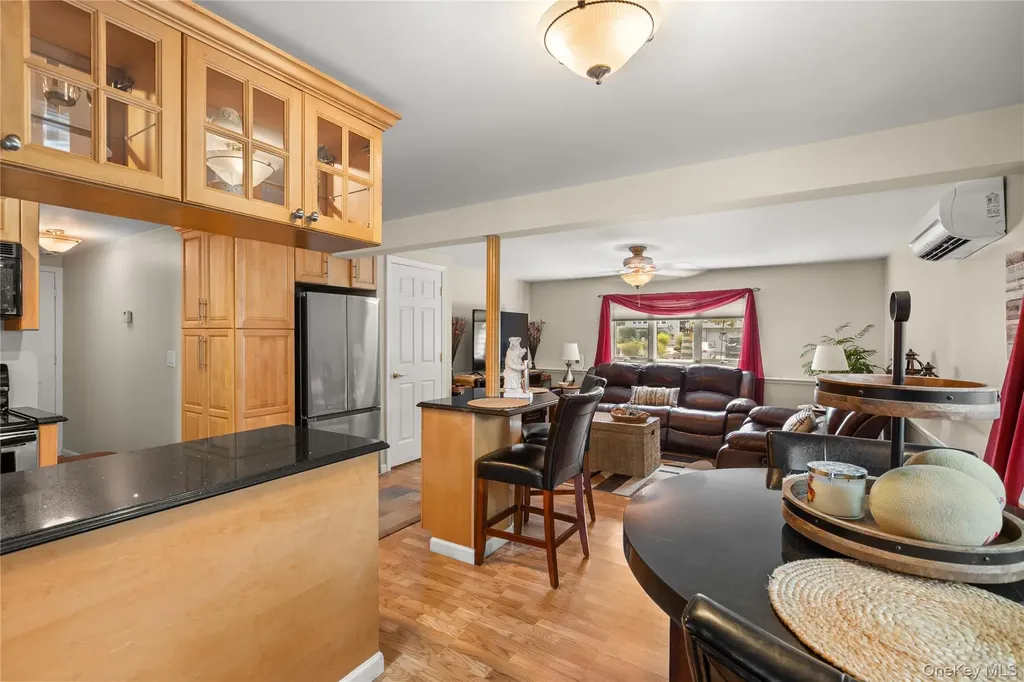 43 Tracy Lane East Islip NY 11730
