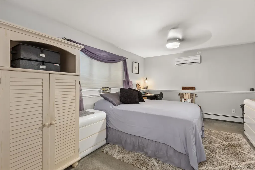 43 Tracy Lane East Islip NY 11730