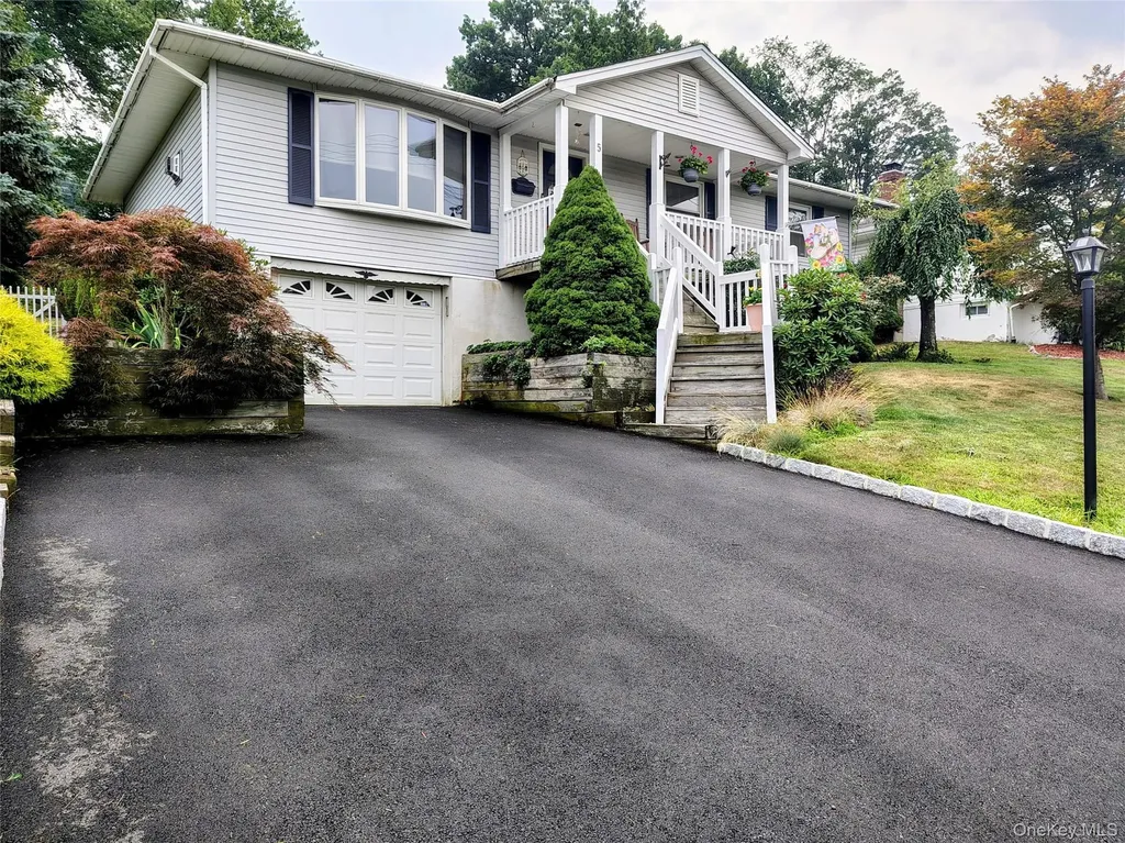 5 Hirsch Drive Garnerville NY 10923