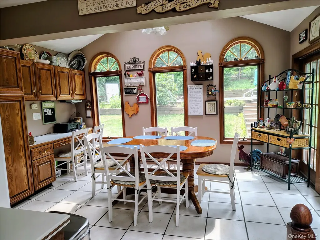 5 Hirsch Drive Garnerville NY 10923