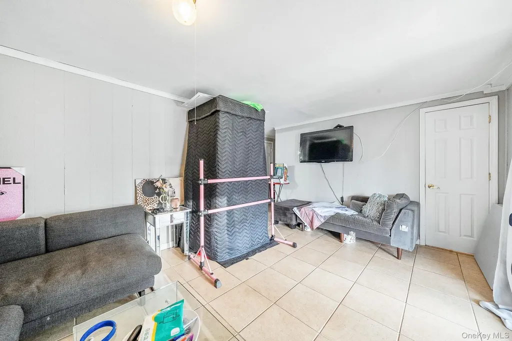1 Ozone Place Massapequa NY 11758
