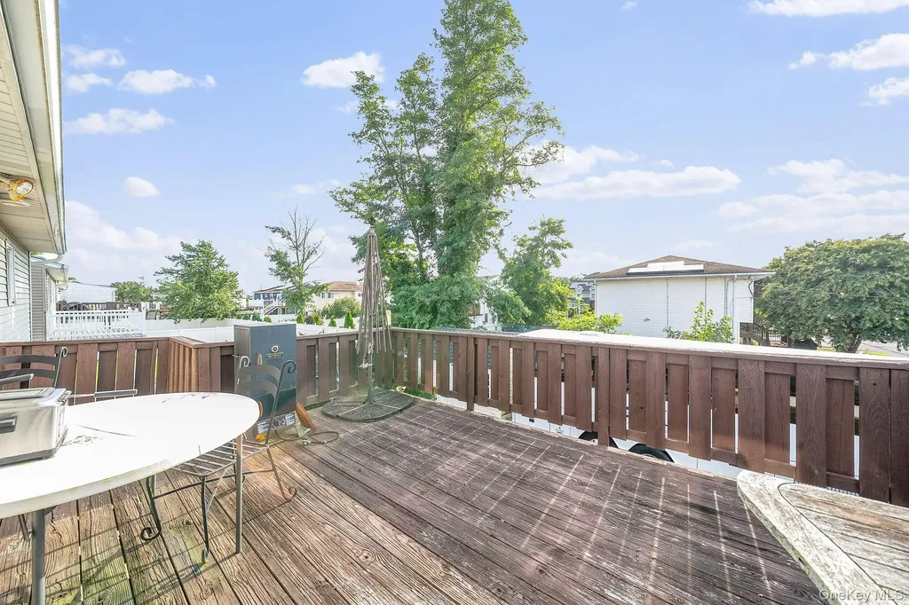 1 Ozone Place Massapequa NY 11758