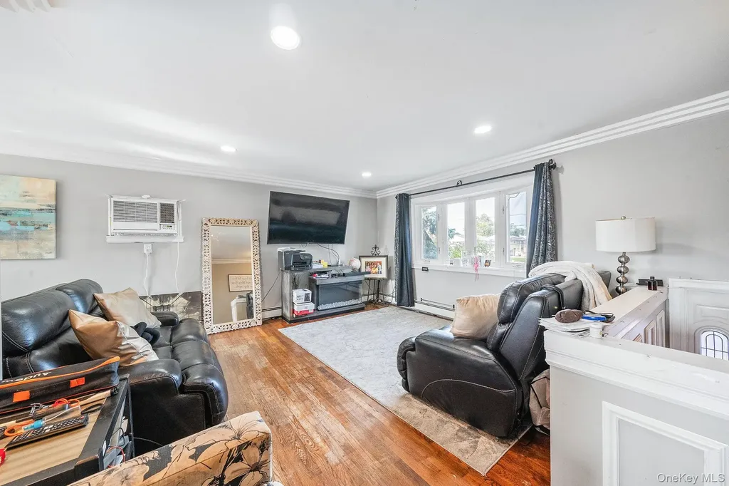1 Ozone Place Massapequa NY 11758
