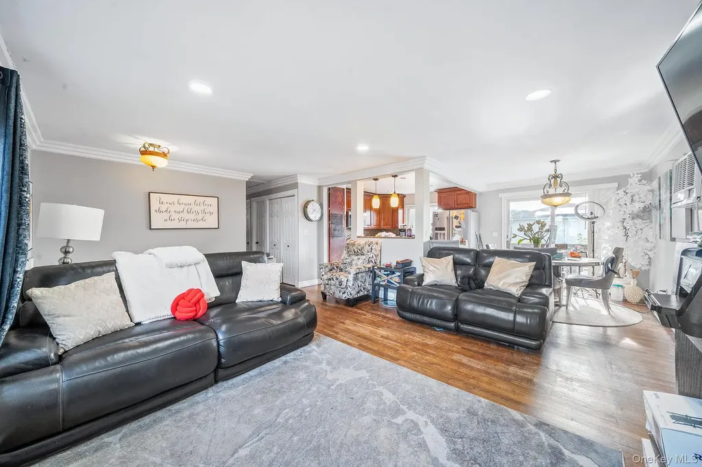 1 Ozone Place Massapequa NY 11758