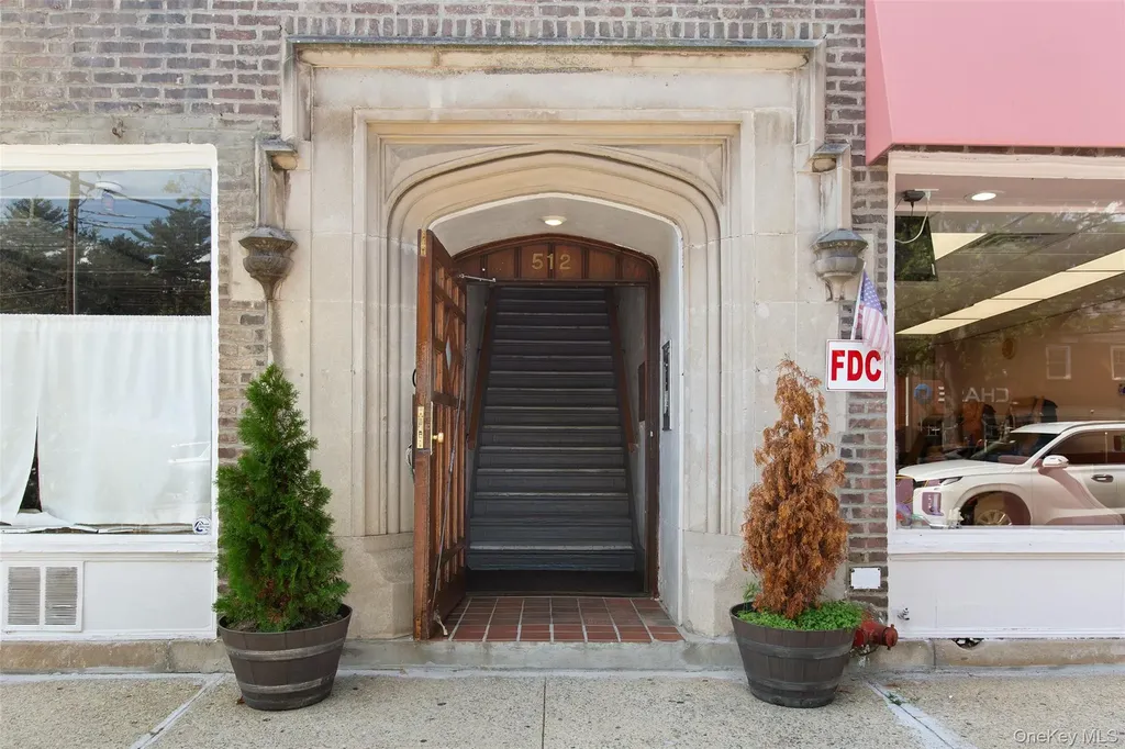 512 Mamaroneck Avenue White Plains NY 10605