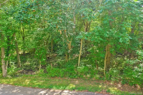 110 Homestead Way Greenport NY 11944