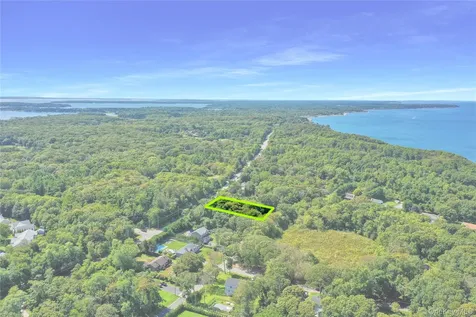 110 Homestead Way Greenport NY 11944