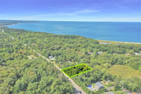 110 Homestead Way Greenport NY 11944