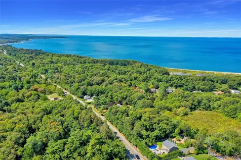 110 Homestead Way Greenport NY 11944
