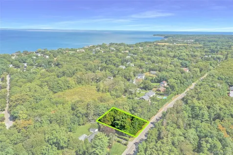 110 Homestead Way Greenport NY 11944