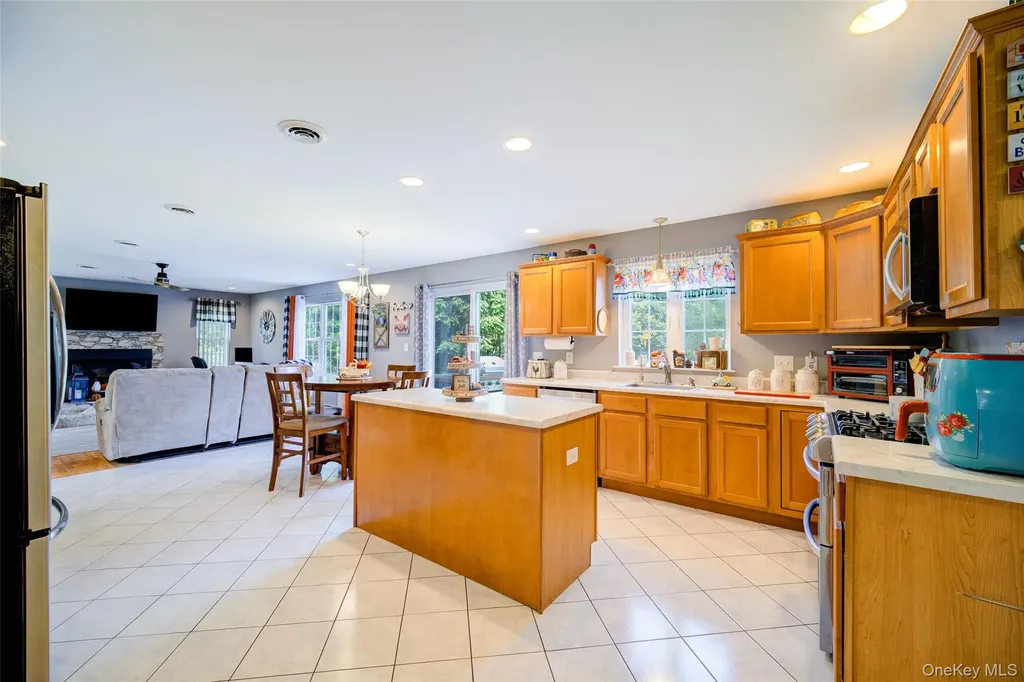 560 Winding Hill Road Montgomery NY 12549