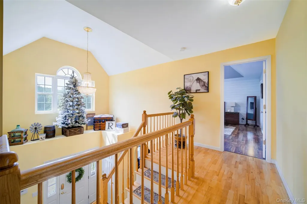 560 Winding Hill Road Montgomery NY 12549