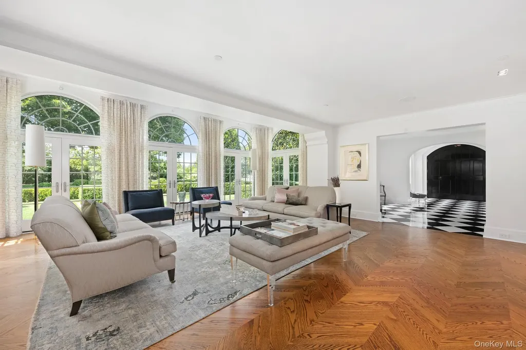 73 Park Drive S Rye NY 10580