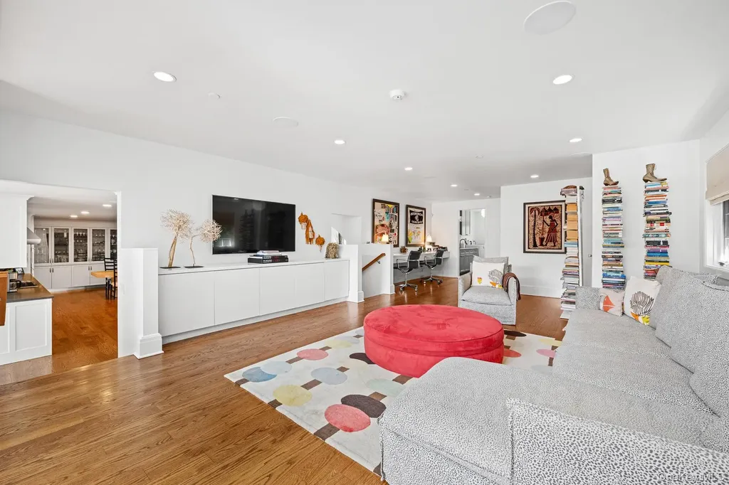 73 Park Drive S Rye NY 10580
