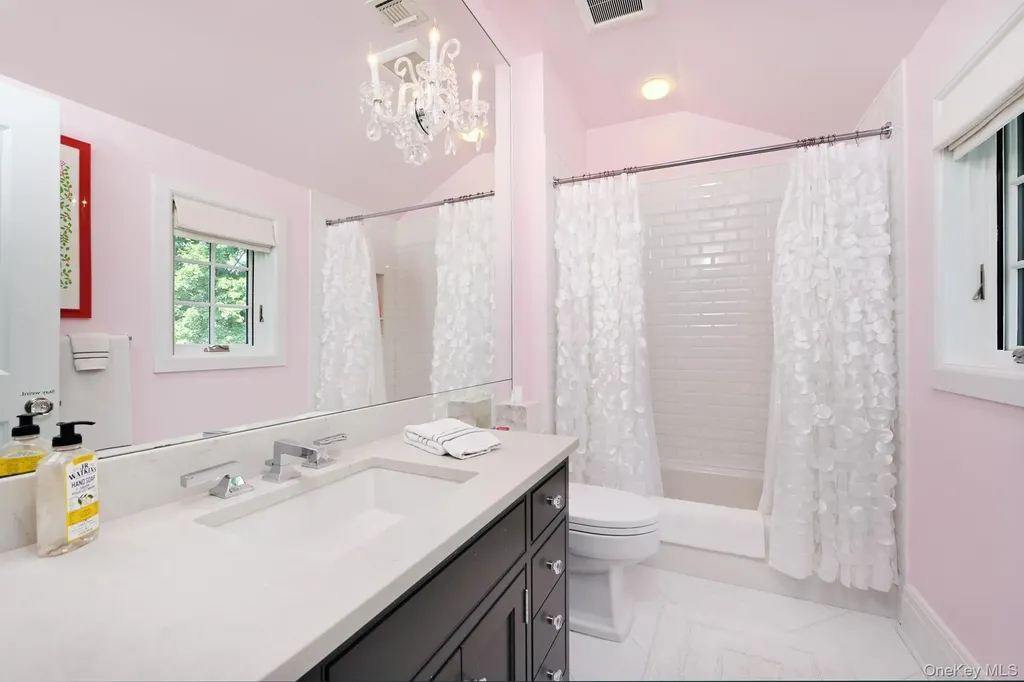 73 Park Drive S Rye NY 10580