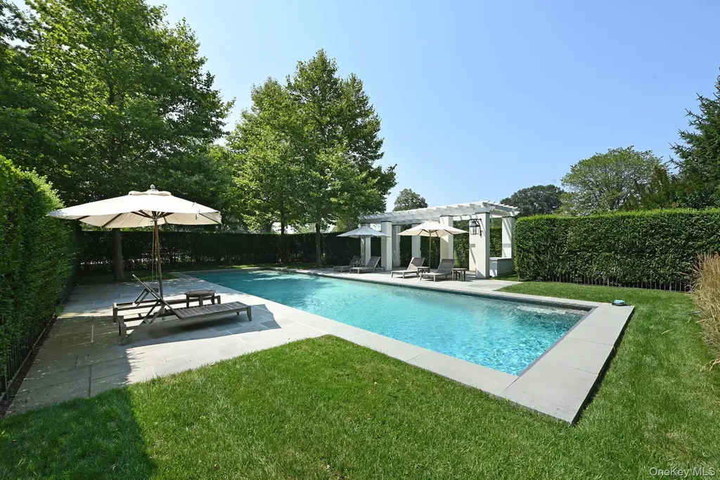 73 Park Drive S Rye NY 10580