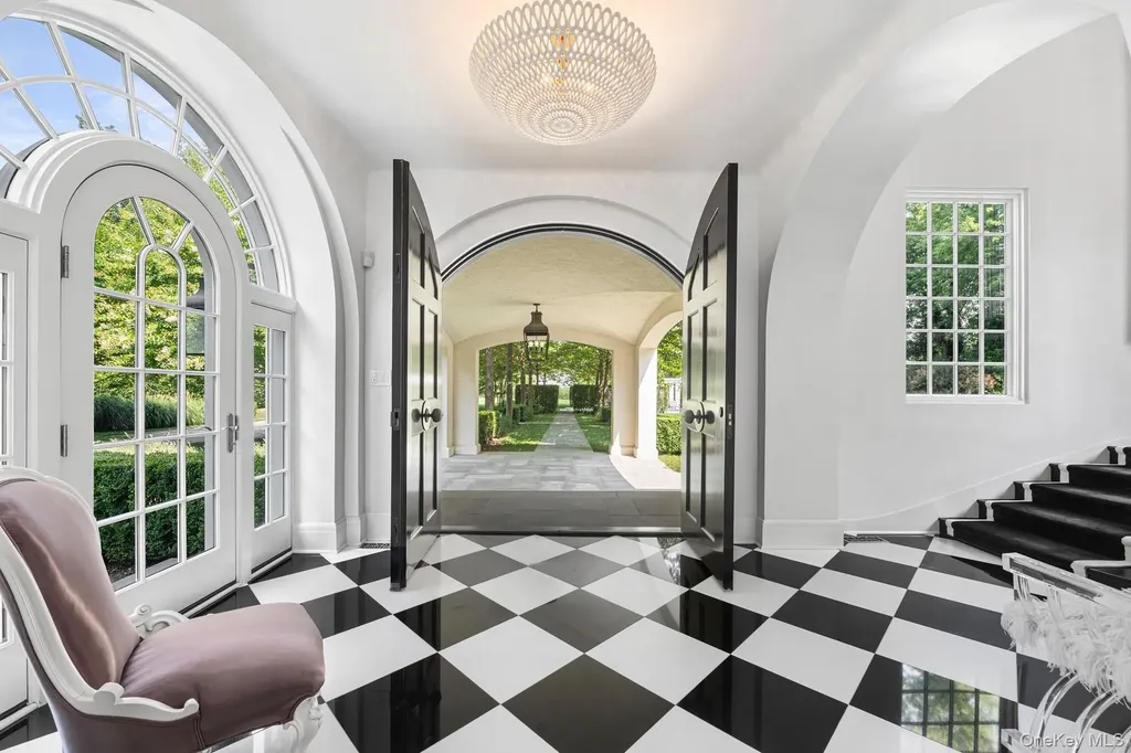 73 Park Drive S Rye NY 10580