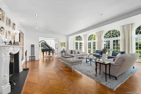 73 Park Drive S Rye NY 10580