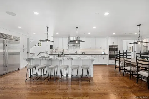 73 Park Drive S Rye NY 10580