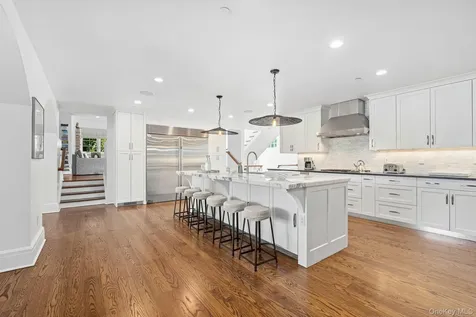 73 Park Drive S Rye NY 10580