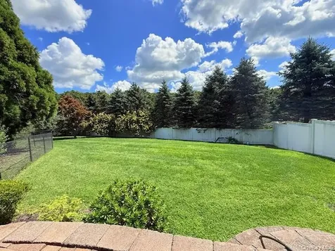 36 Ashley Circle Manorville NY 11949