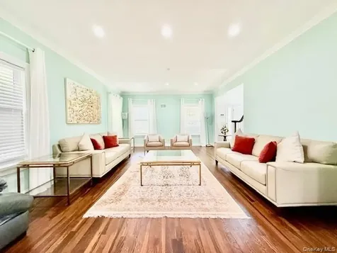 36 Ashley Circle Manorville NY 11949