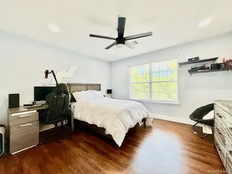 36 Ashley Circle Manorville NY 11949