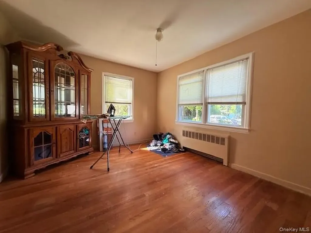 124 Cypress Drive Mastic Beach NY 11951