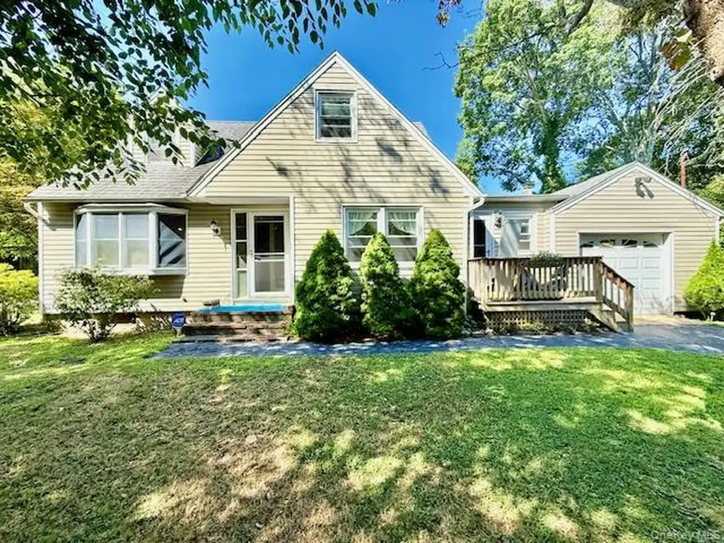 124 Cypress Drive Mastic Beach NY 11951