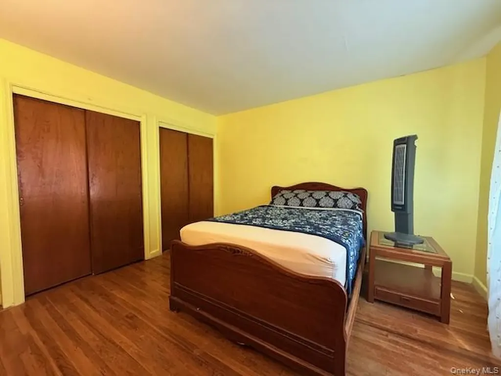 124 Cypress Drive Mastic Beach NY 11951