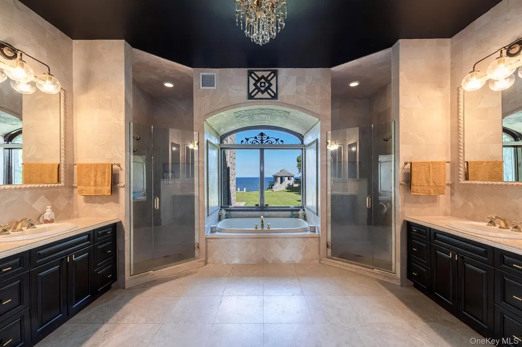 3875 Hallock Lane Mattituck NY 11952