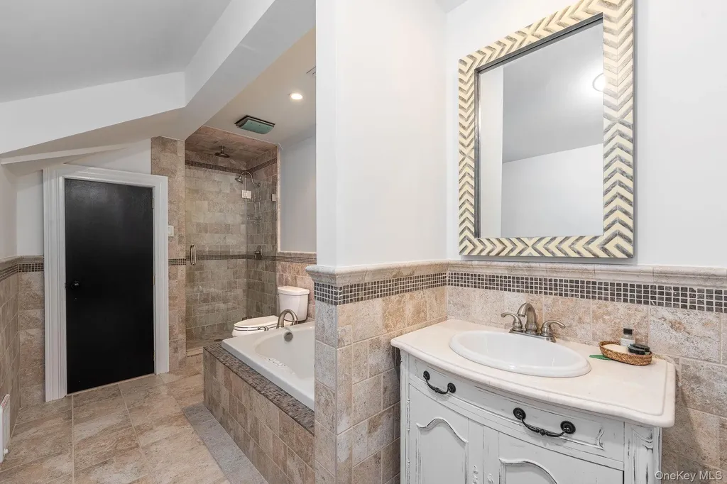 3875 Hallock Lane Mattituck NY 11952