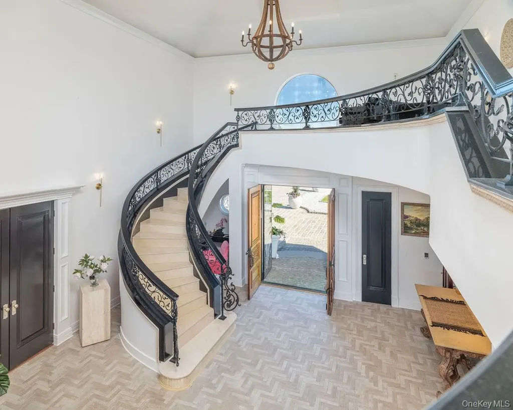 3875 Hallock Lane Mattituck NY 11952