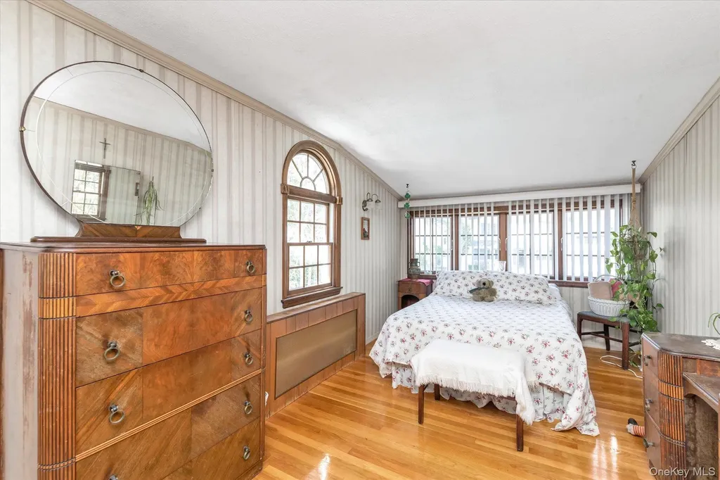 3902 Beechwood Place Seaford NY 11783