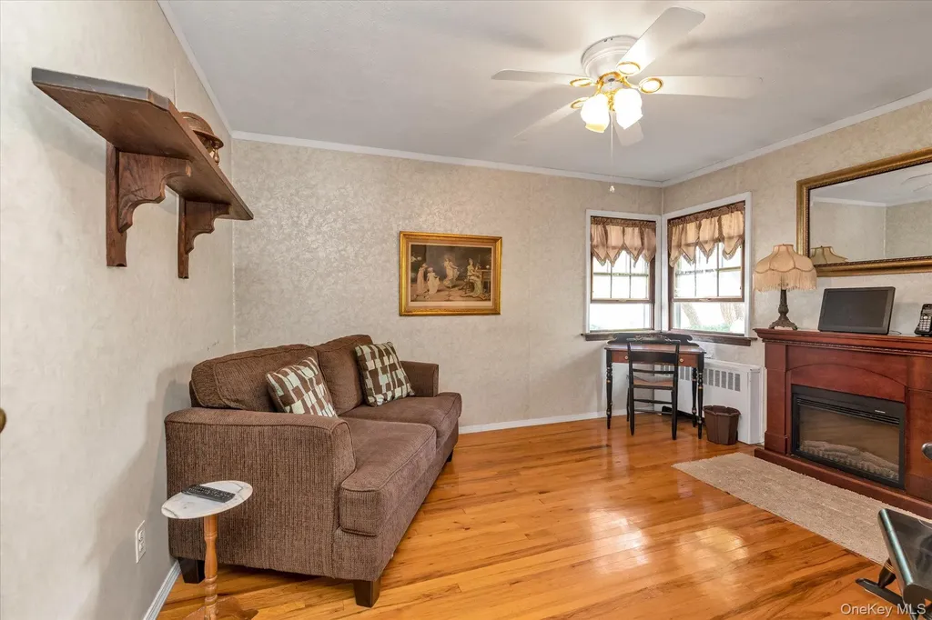 3902 Beechwood Place Seaford NY 11783
