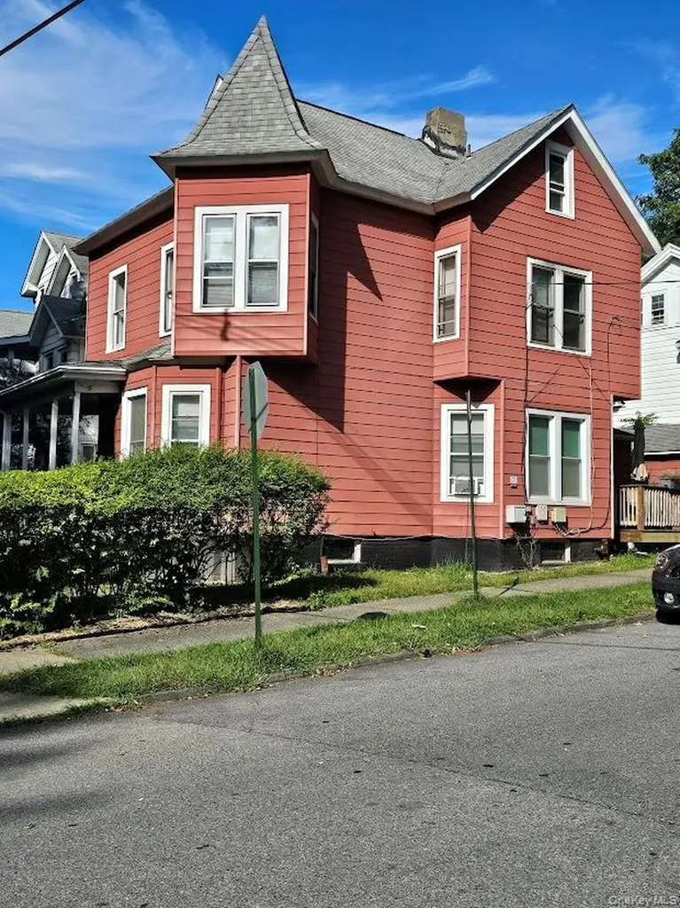 25 Carroll Street Poughkeepsie NY 12601