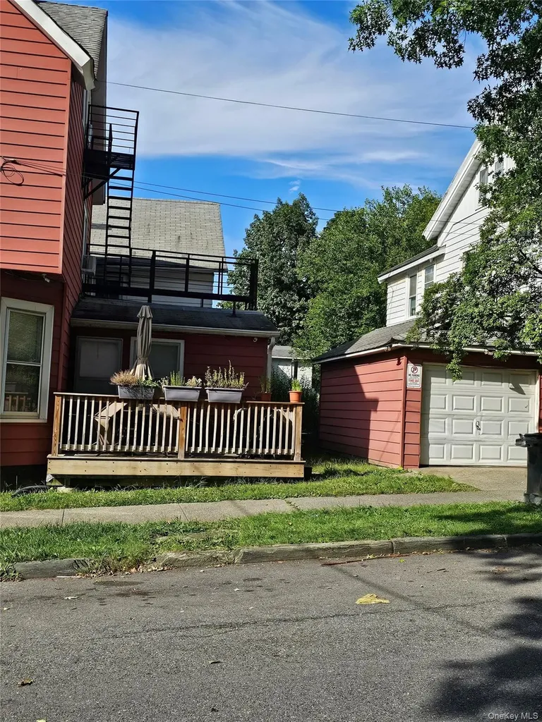 25 Carroll Street Poughkeepsie NY 12601