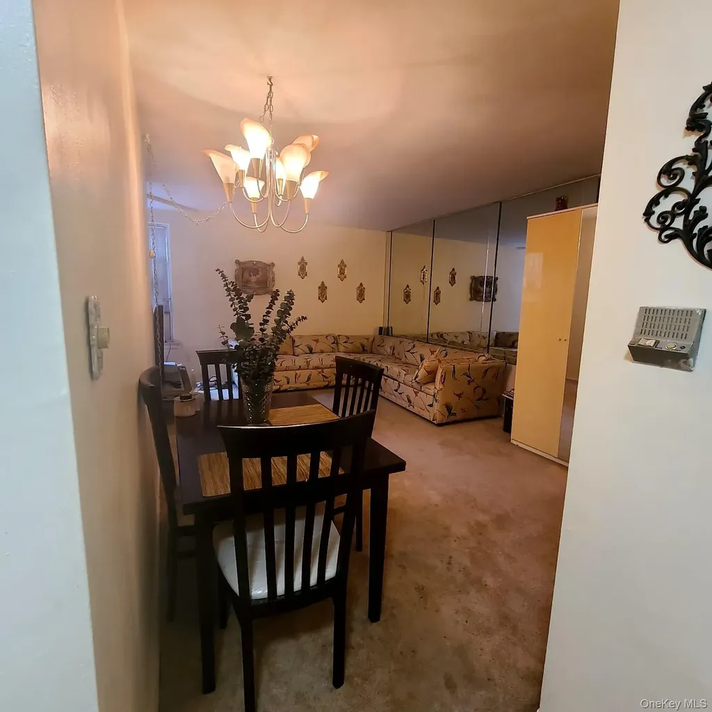 83-25 98th Woodhaven NY 11421