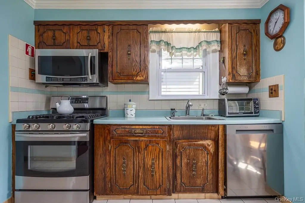 165 Forest Avenue Pearl River NY 10965