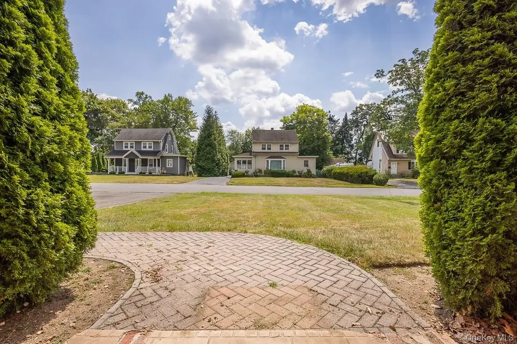 165 Forest Avenue Pearl River NY 10965