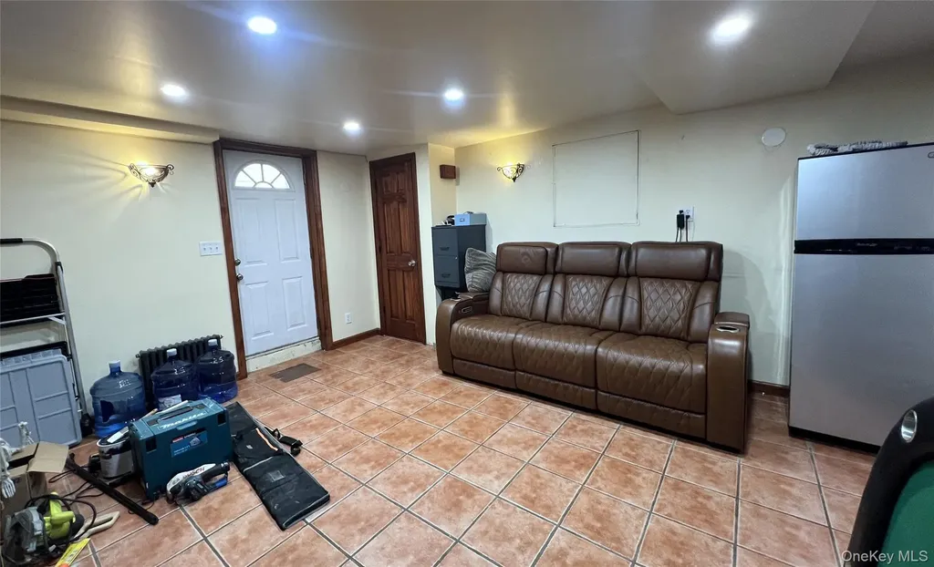 6731 52nd Road Maspeth NY 11378
