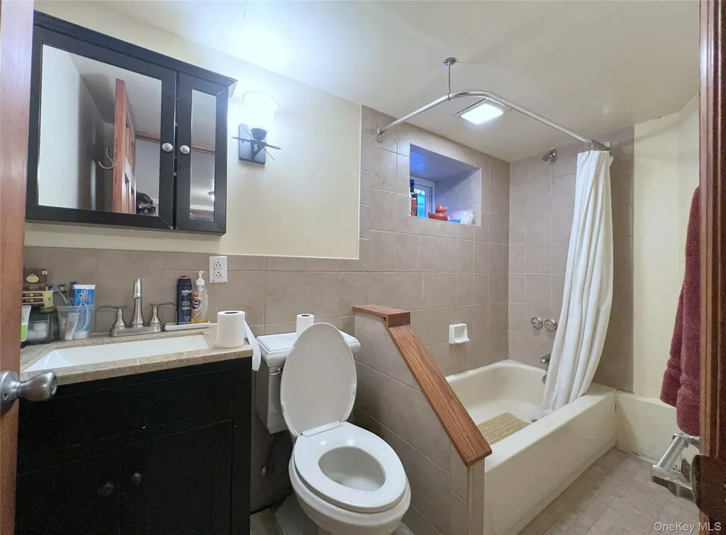 6731 52nd Road Maspeth NY 11378