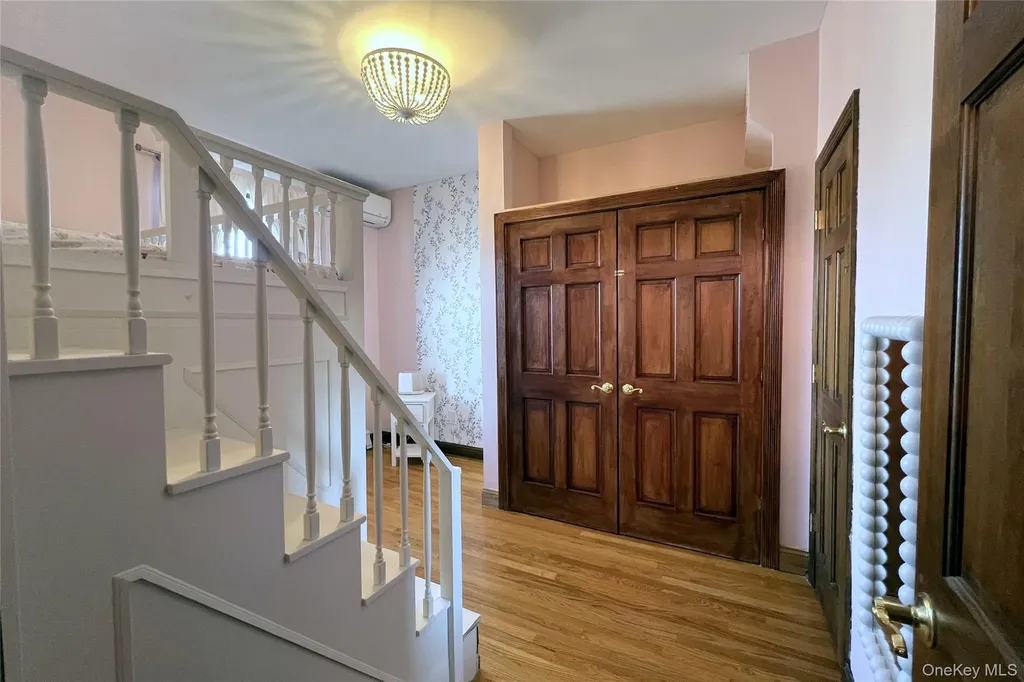 6731 52nd Road Maspeth NY 11378